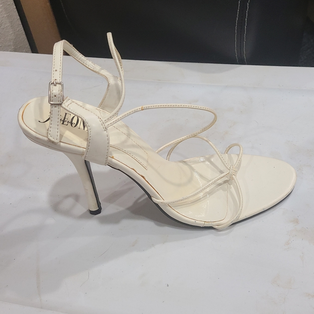 Frederico Leon Strappy High Heel